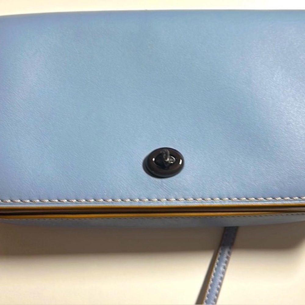 Elegant Coach 1941 Dinky Meadow Blue